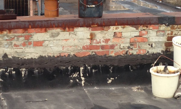 屋顶板球的大小各不相同,但可能会导致快速射击。