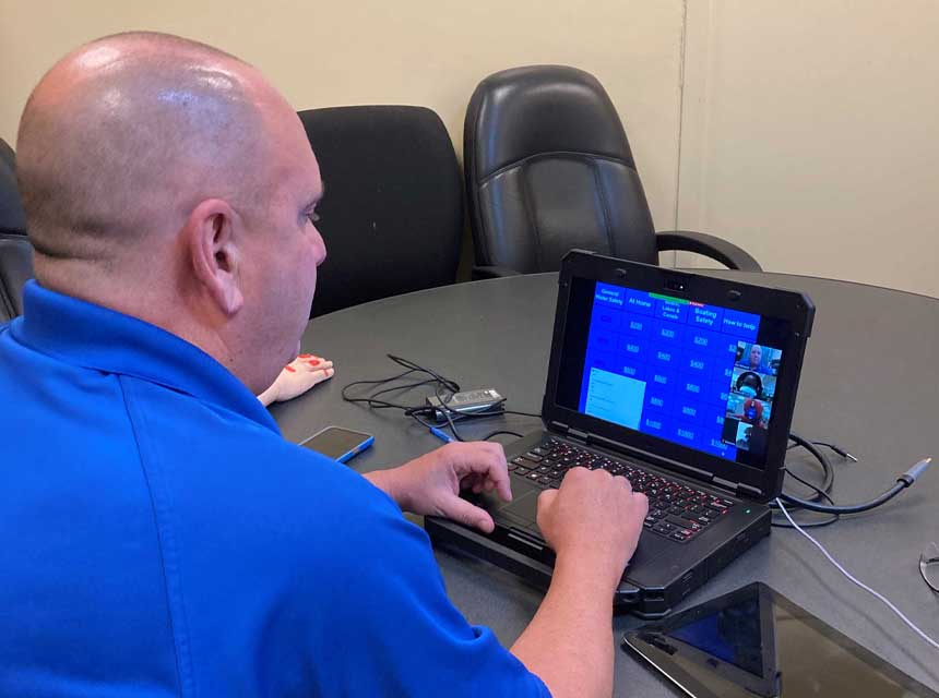 batistas-elearning-th 电脑上的消防员