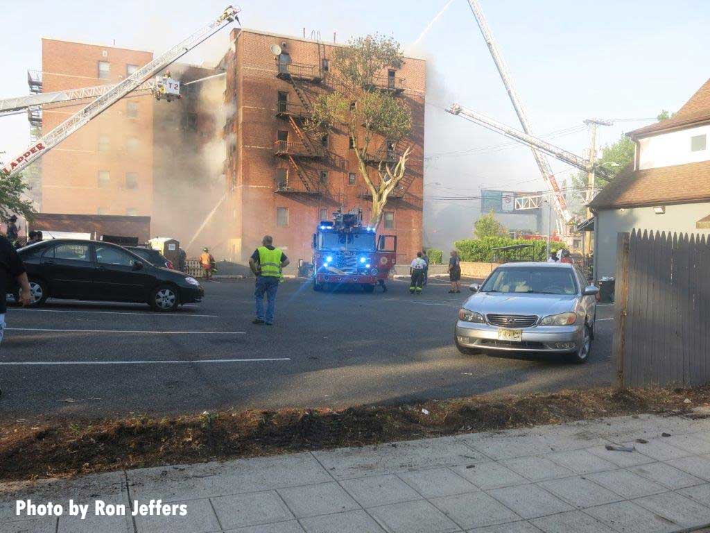 篱笆拆除由悬崖公园引擎3设置和操作喷射。