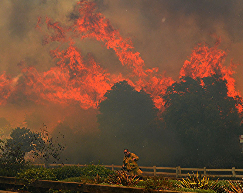 火灾摄影:加州野地火灾