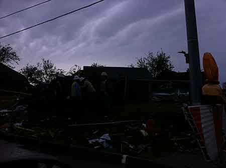 Bobby Halton的Moore Tornado Demastation的照片