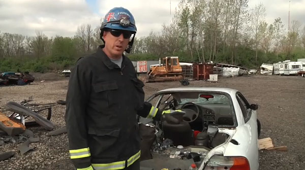 Clinton Fructon讨论了树干隧道。