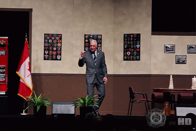 Bobby Halton在FDIC Internatoninal 2017的舞台上