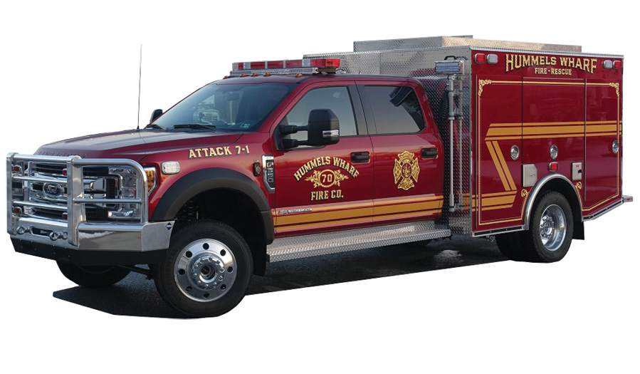 Hummels Wharf Fire Company（宾夕法尼亚州Monroe乡）设计了Marco Fire Equipmin Minipumper与其他发动机一起运行。