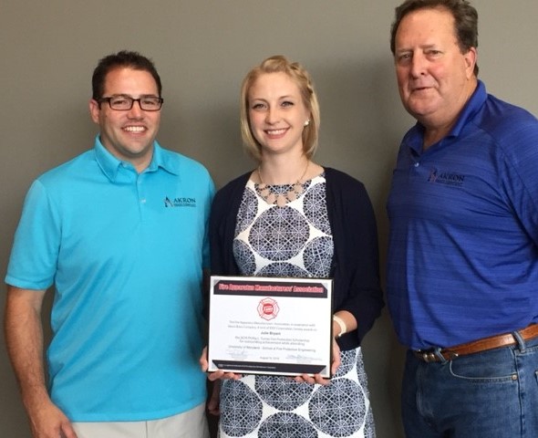 大卫·德斯汀，朱莉·布莱恩特，蒂姆·范·弗利特